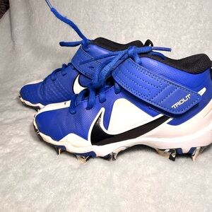 SOLD- Nike Kids Blue and White Sneakers